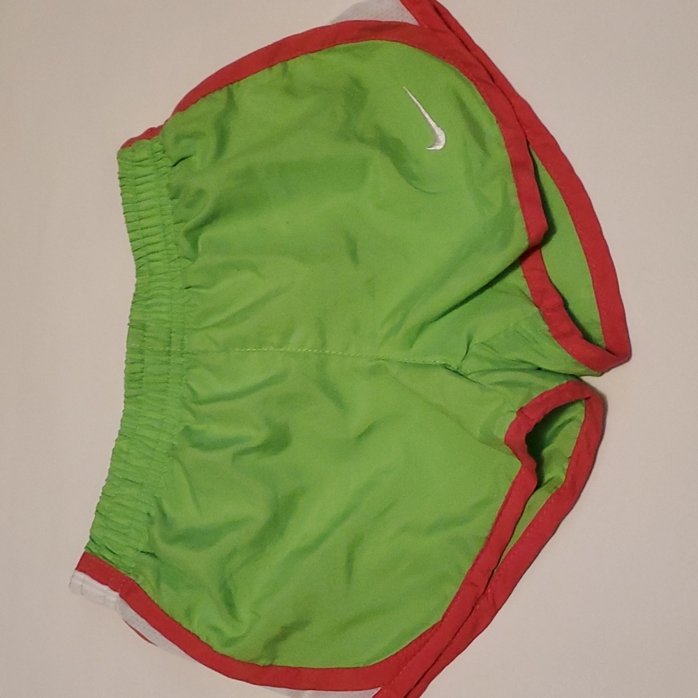 Nike girls shorts